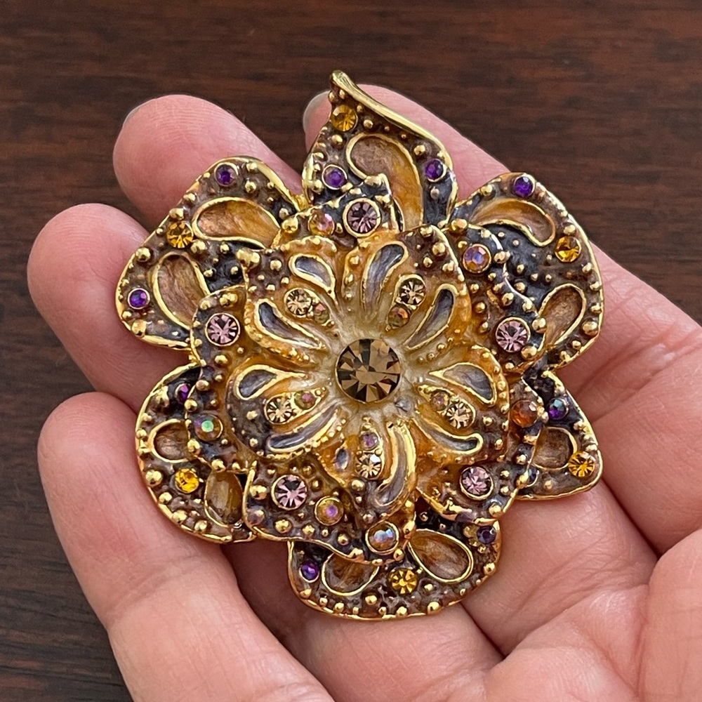 Vintage enamel and aurora borealis crystal gold tone flower pin brooch